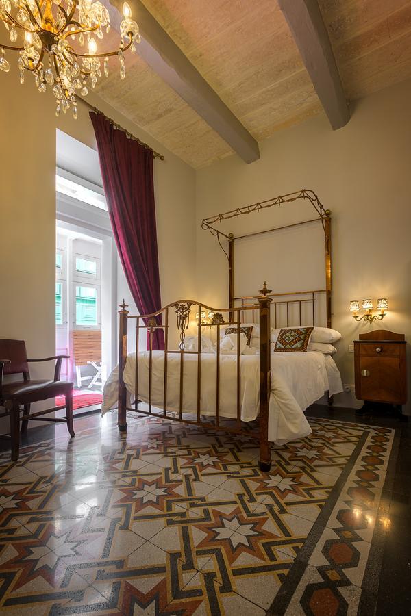 Sally Port Suites La Valeta Exterior foto